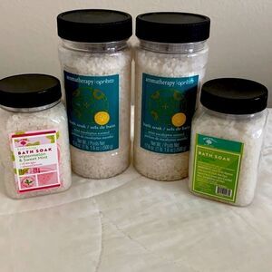 NWT Bundle (4) Aromatherapy Bath Salts